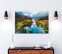 Obraz Pohľad z dronu na jazero 1959